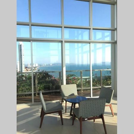 Stunning Seaview Suite Jomtien Beach Exterior photo